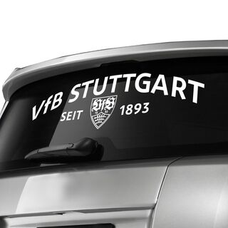 Autoaufkleber VfB Stuttgart seit 1893 klebt auf der Heckscheibe eines Autos