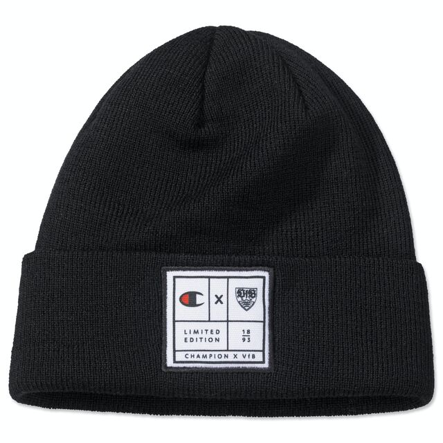 schwarze Beanie mit Champion x VfB Logo
