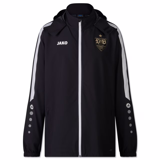 schwarze Allwetterjacke mit JAKO Logo und goldenem VfB Wappen auf der Brust