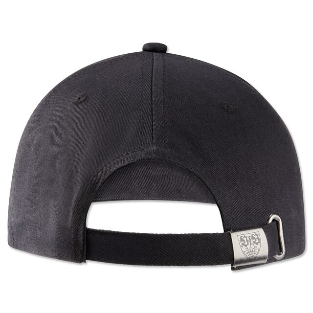 schwarze Rückseite der Cap Achtzehn93 mit Schnalle zur Größenverstellug mit VfB Wappen