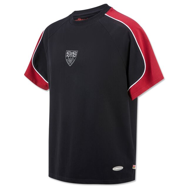 schwarz-rotes T-Shirt im 2000er Look mit kleinem VfB Wappen in der Mitte
