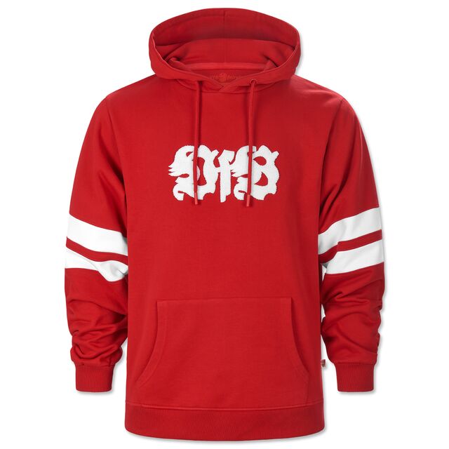 roter Hoodie mit weißem VfB Schriftzug auf der Vorderseite und weißen Streifen an den Ärmeln