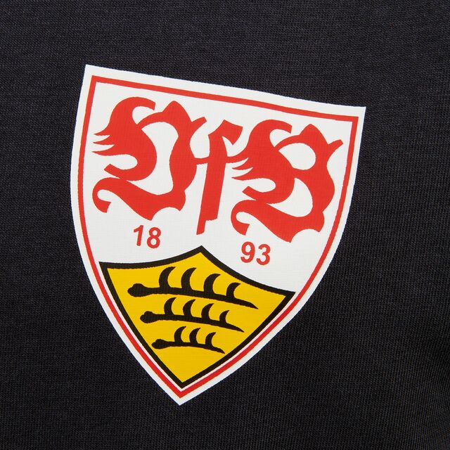 Nahaufnahme des VfB Wappens auf dem T-Shirt
