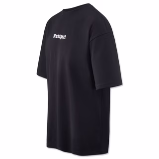 schwarzes T-Shirt mit kleinem weißen Stuttgart Schriftzug