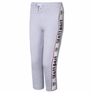 graue Jogginghose mit weißen Bändeln und weißem Streifen an der Seite mit VfB Wappen und der Aufschrift Stuttgart