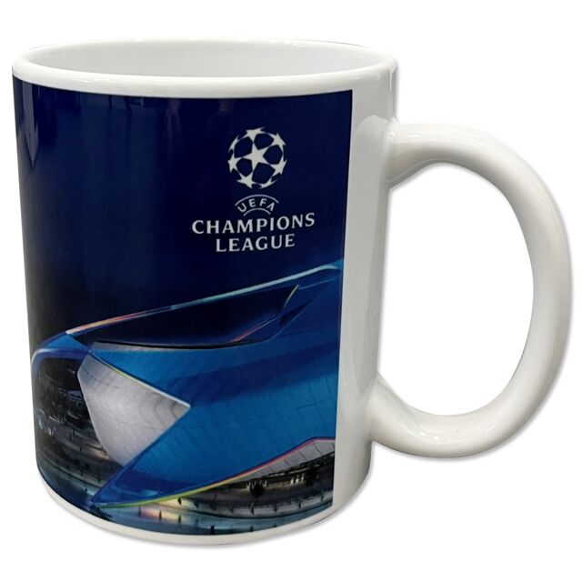 Champions League Logo und Stadion auf der schwarzen VfB CL Tasse Puls
