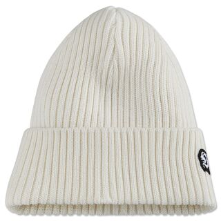 weiße Beanie mit kleinem VfB Logo
