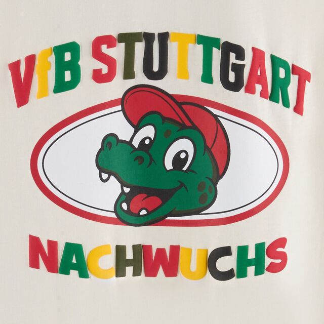 Nahaufnahme von Fritzle und der bunten Aufschrift VfB Stuttgart Nachwuchs auf dem T-Shirt