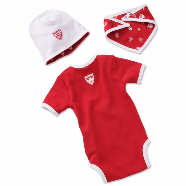 Rückseite des Sets aus rotem Baby Body, Lätzchen und Mütze mit VfB Motiven