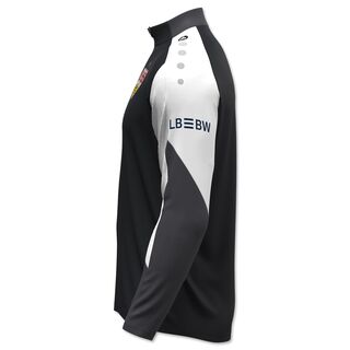 Seitenansicht links mit LBBW Logo auf dem Ärmel 