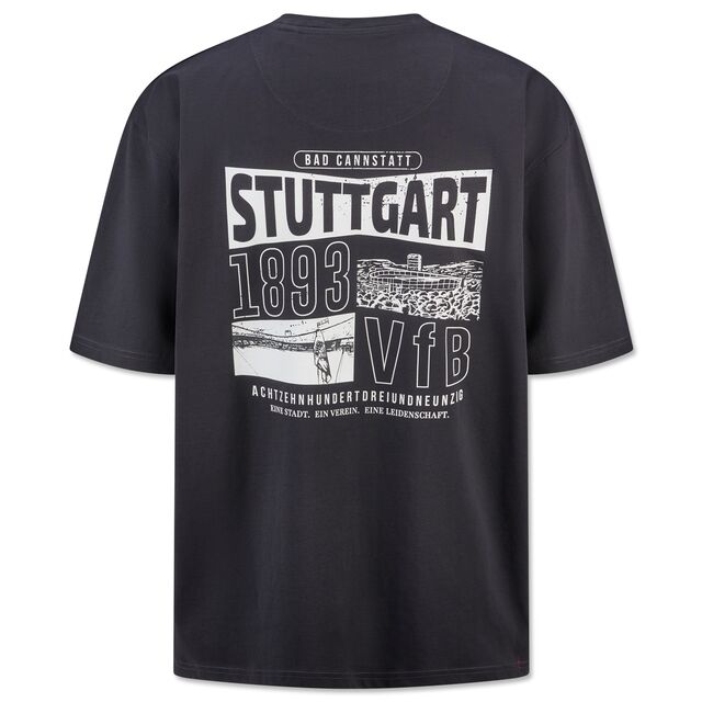 schwarze Rückseite des T-Shirts mit Motiven des Stadions und weißer Aufschrift Bad Cannstatt, Stuttgart, 1893. VfB und Achtzehnhundertdreiundneunzig