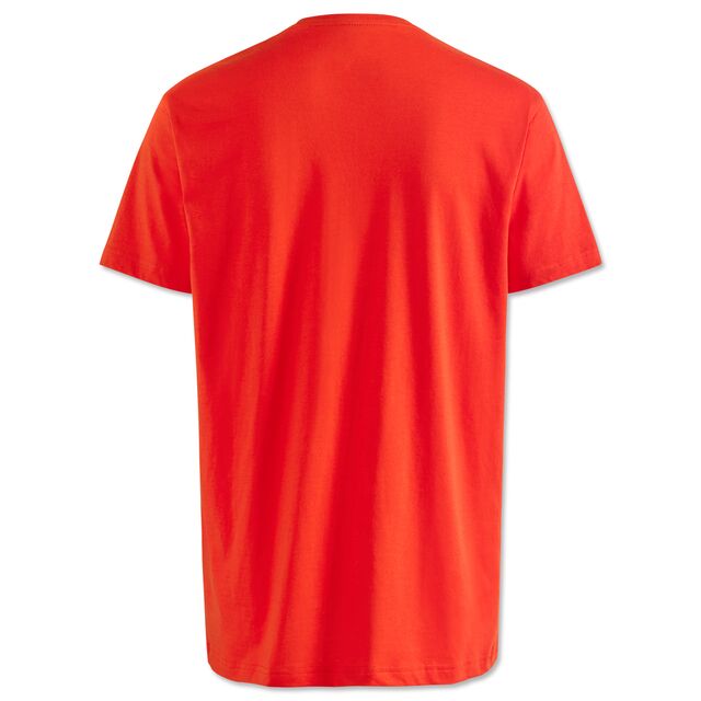 rote Rückseite des T-Shirts