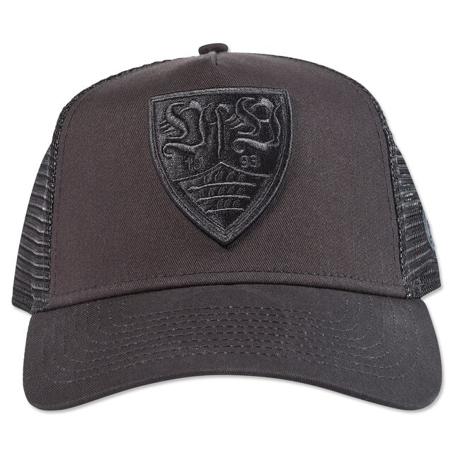 schwarze Kappe mit schwarzem VfB Wappen auf der Vorderseite