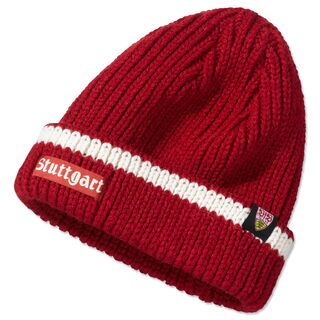 rote Beanie mit weißem Streifen, der Aufschrift Stuttgart und einem kleinen VfB Wappen an der Seite