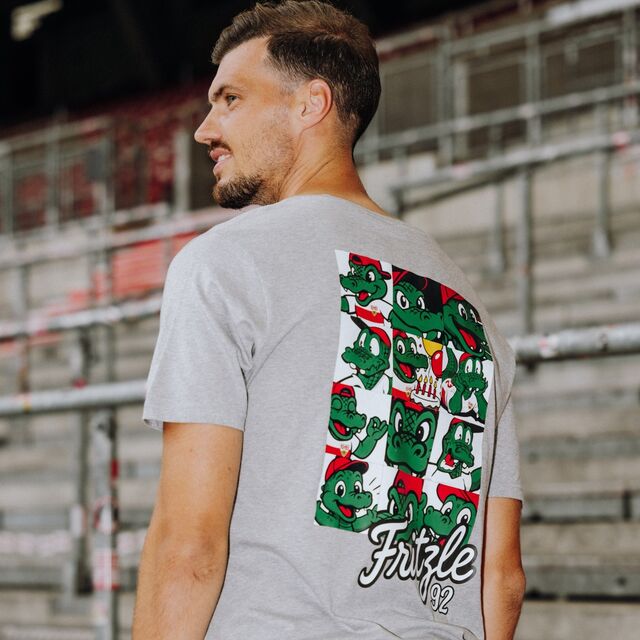 Rückseite T-Shirt, getragen von Pascal Stenzel 