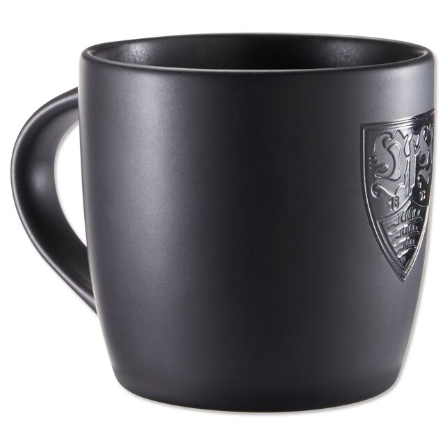 Schwarze Tasse mit schwarzem VfB Wappen 