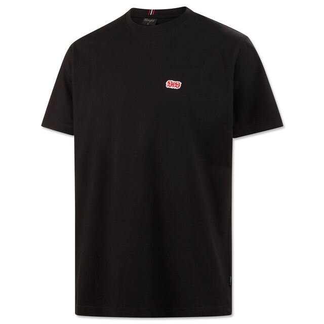 schwarzes T-Shirt mit kleinem roten VfB Schriftzug auf der Brust
