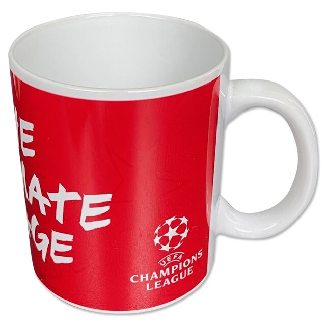 UEFA Champions League Logo auf der roten VfB CL Tasse Ultimate Stage