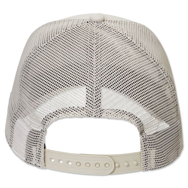 beigefarbene Rückseite der Cap mit Netzteil und Snapback zur Größeneinstellung