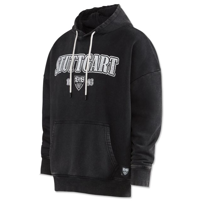 schwarzer oversized Hoodie mit Kängurutaschen und weißer Aufschrift Stuttgart 1893 und dem VfB Wappen