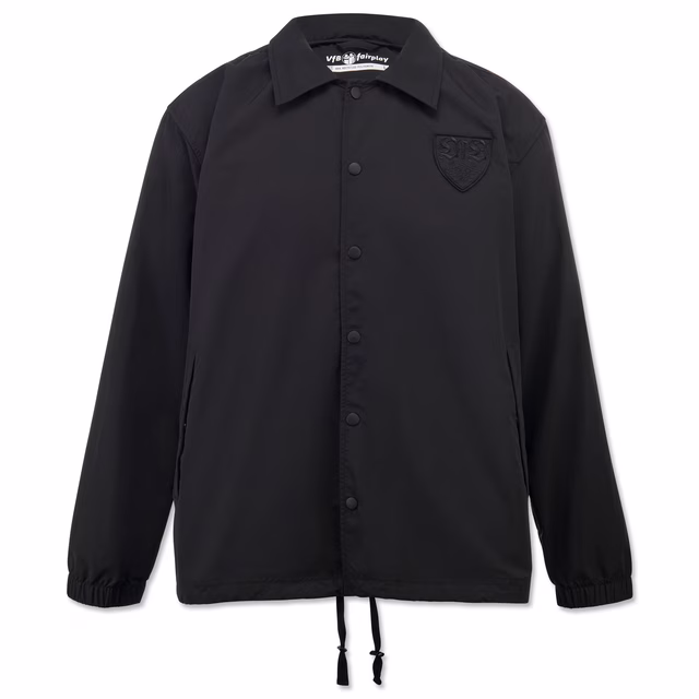 schwarze Jacke mit Knöpfen und Kragen sowie VfB Wappen auf der Brust