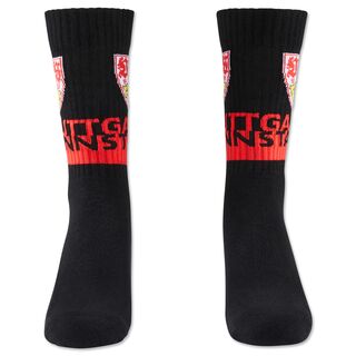 Rückseite der schwarzen Socken mit VfB Wappen und der Aufschrift Stuttgart Bad Cannstatt