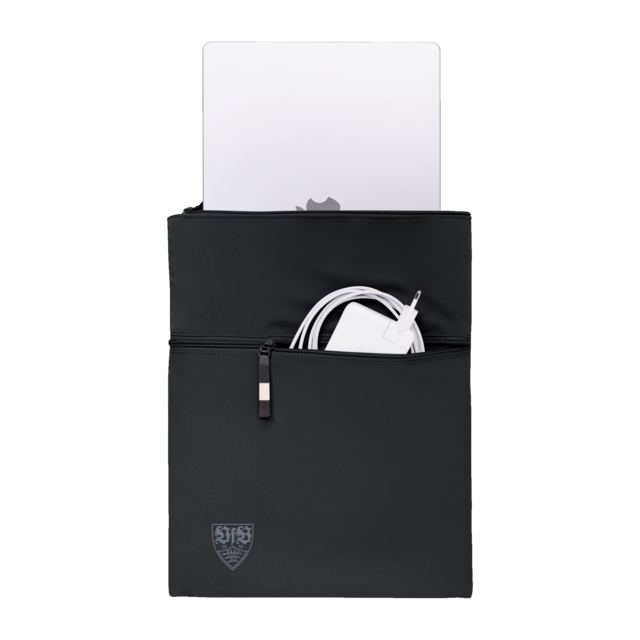schwarzer Rolltop Rucksack mit VfB Wappen und GOT BAG Logo, gefüllt mit Laptop und Ladekabel