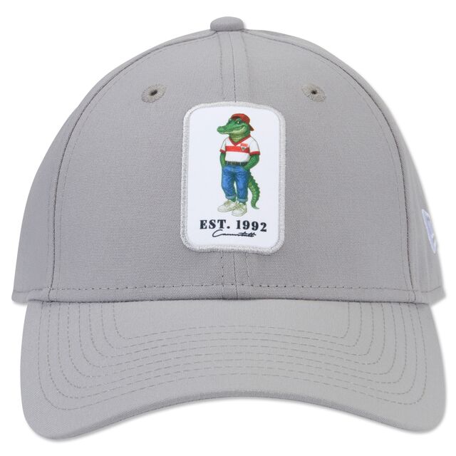 Graue Cap mit Grafik von Fritzle in Jeans 