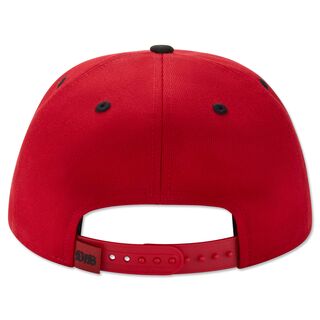rote Rückseite der Cap mit Snapback zur Größeneinstellung