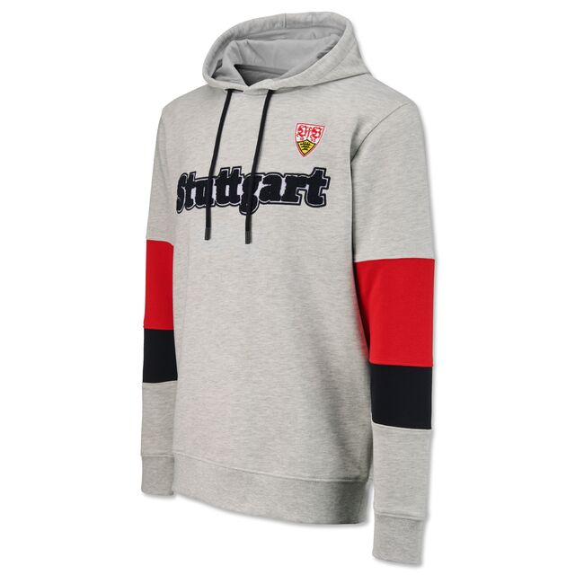 Grauer Hoodie mit roten und schwarzen Akzenten an den Ärmeln, Stuttgart Schriftzug und VfB Wappen auf der Brust 