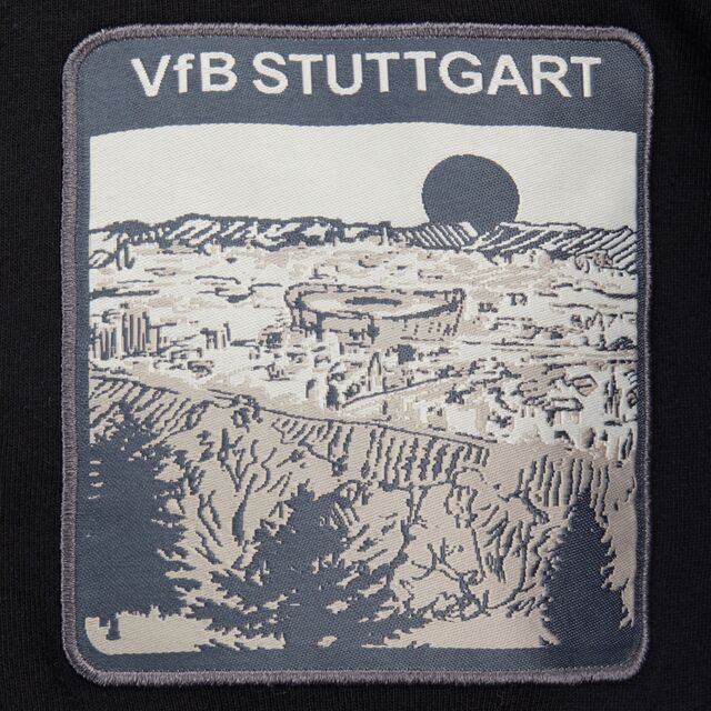 Nahaufnahme der Grafik von Stuttgart auf dem VfB T-Shirt Tradition