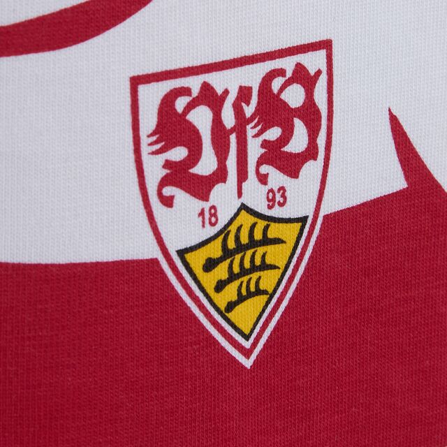 Nahaufnahme des VfB Wappens auf dem T-Shirt