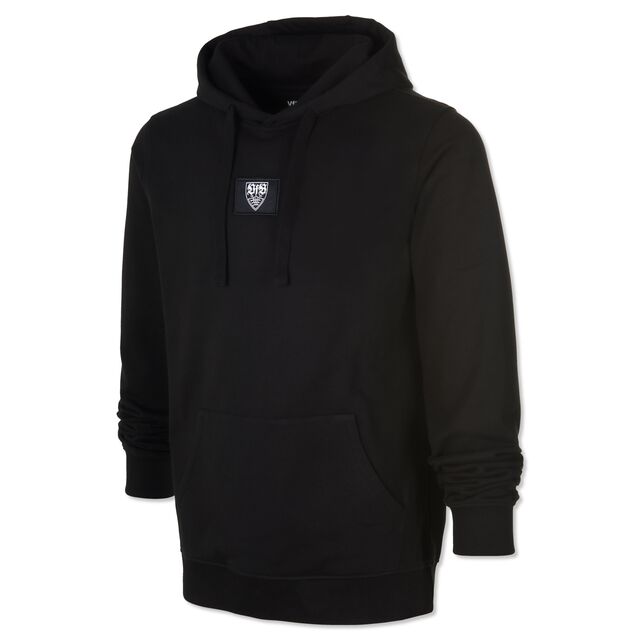 schwarzer Hoodie mit kleinem weißen VfB Wappen auf der Vorderseite