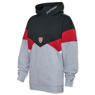 Hoodie in Schwarz, Grau und Rot mit VfB Wappen in der Mitte und kleiner Aufschrift Stuttgart an der Kapuze