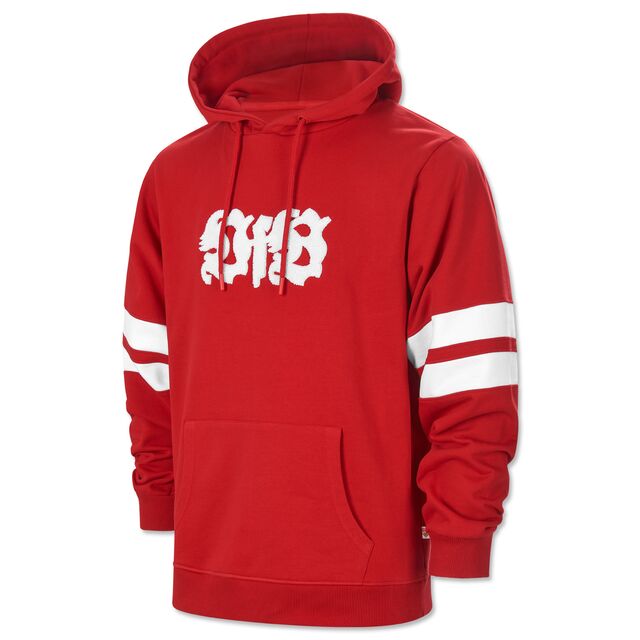roter Hoodie mit weißem VfB Schriftzug auf der Vorderseite und weißen Streifen an den Ärmeln